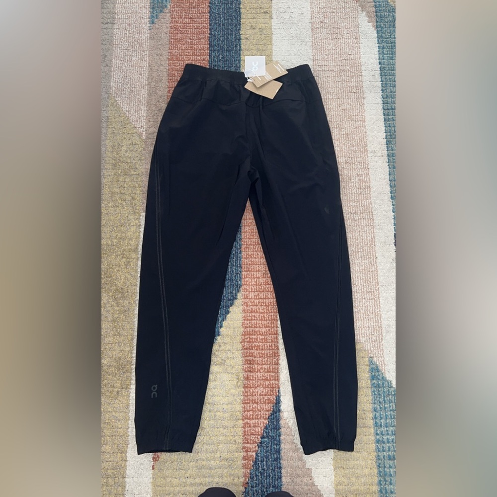BRAND NEW On Womens Running Focus Pants - Picture 3 of 7